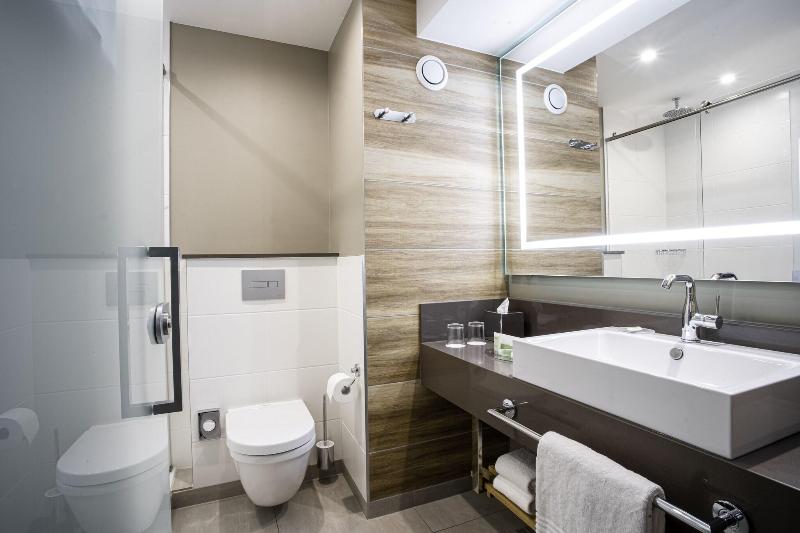 Courtyard By Marriott Paris Porte De Versailles image
