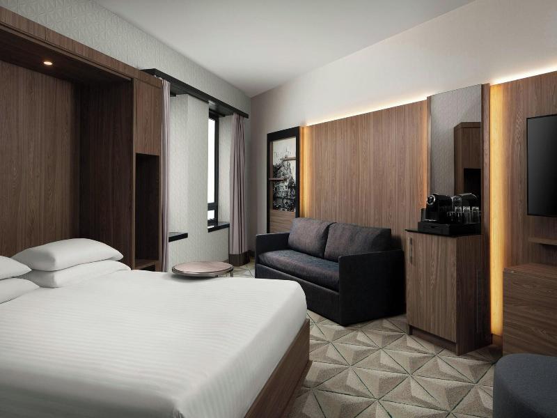 Courtyard By Marriott Paris Porte De Versailles image
