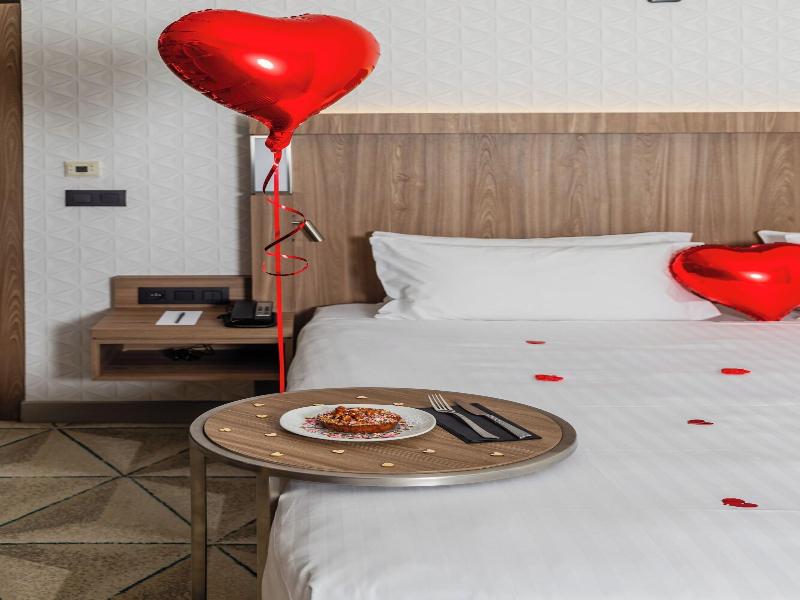 Courtyard By Marriott Paris Porte De Versailles image