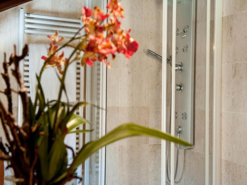 Hotel Flora image