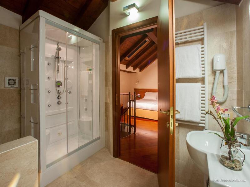 Hotel Flora image