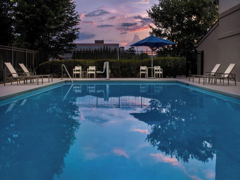 Springhill Suites By Marriott Atlanta Perimeter Ce image