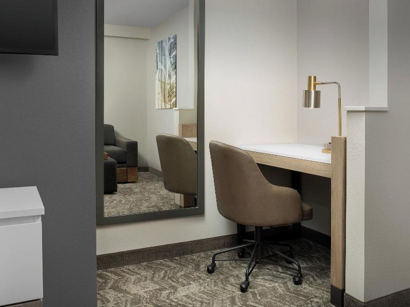Springhill Suites By Marriott Atlanta Perimeter Ce image