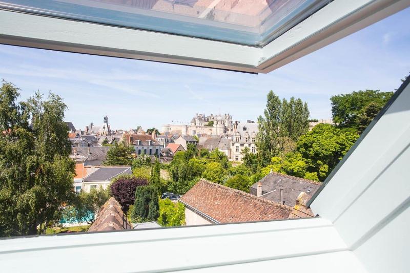 Hôtel Au Charme Rabelaisien image