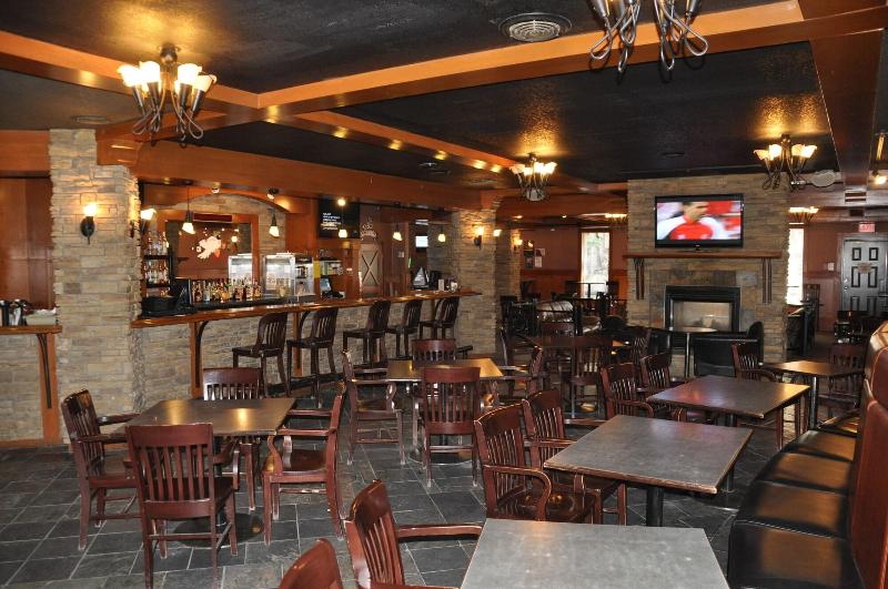Twin Pine Inn & Suites image