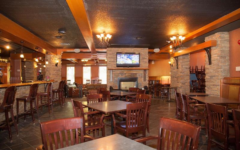 Twin Pine Inn & Suites image