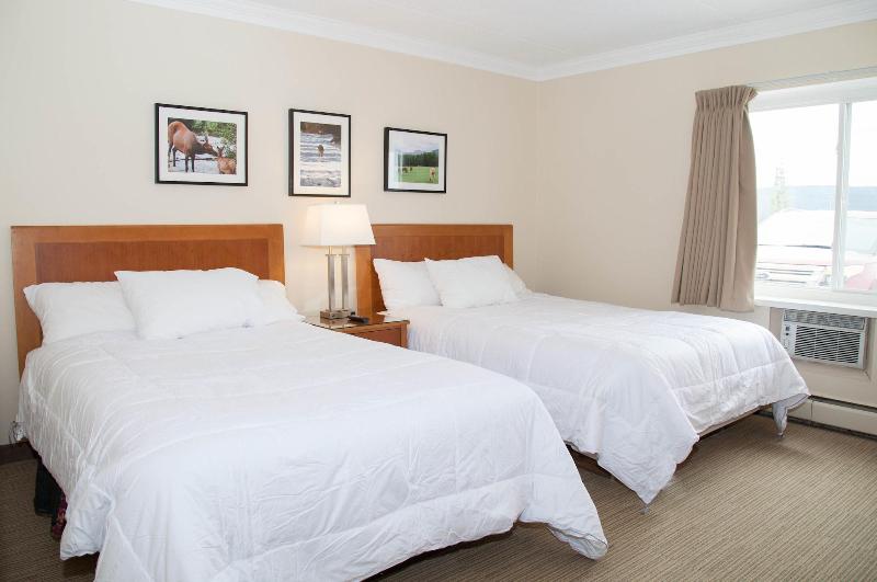 Twin Pine Inn & Suites image