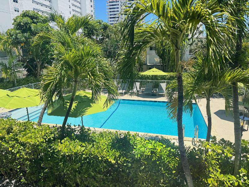 Park Royal Miami Beach image