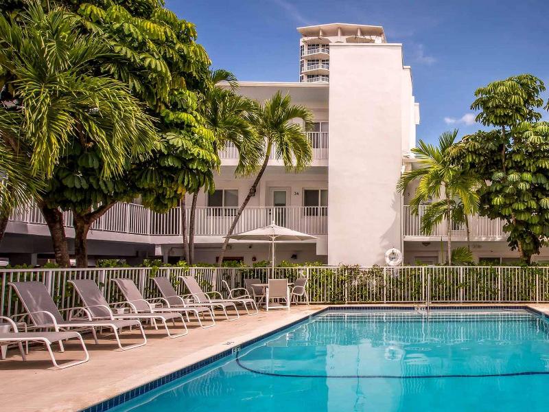 Park Royal Miami Beach image