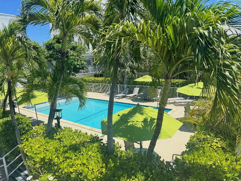 Park Royal Miami Beach image