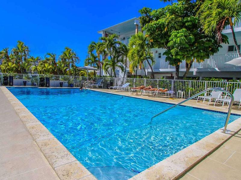 Park Royal Miami Beach image