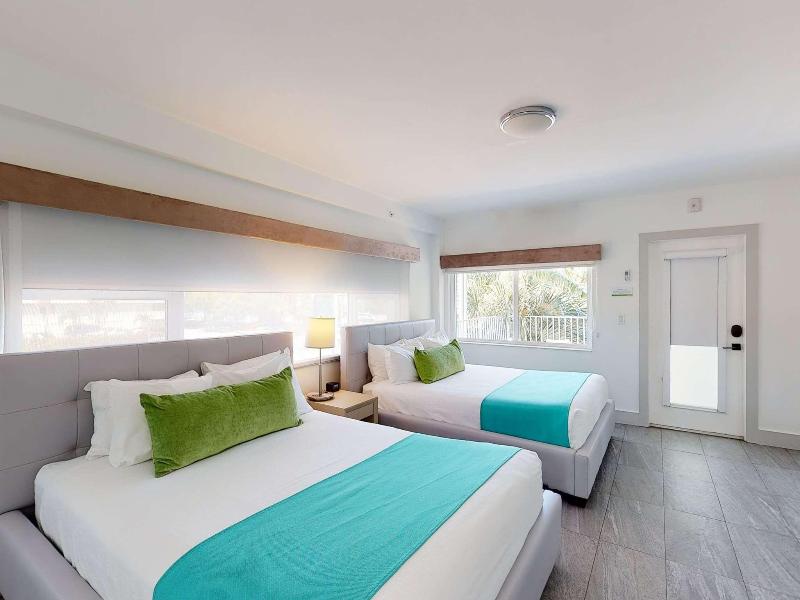 Park Royal Miami Beach image