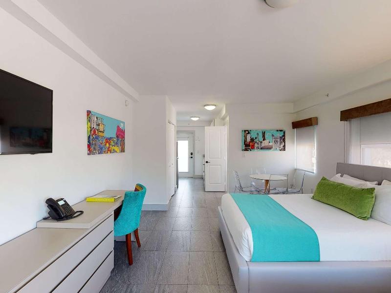 Park Royal Miami Beach image