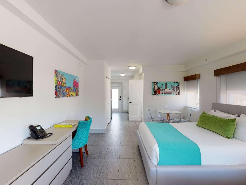 Park Royal Miami Beach image