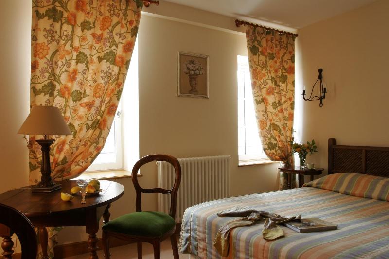 Hôtel le Clos image