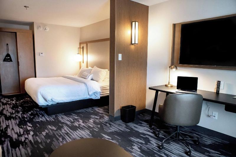 Fairfield Inn & Suites by Marriott Richmond Airpor image