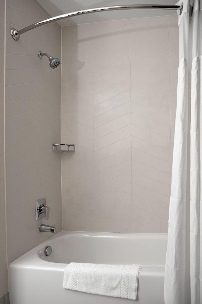 Fairfield Inn & Suites by Marriott Richmond Airpor image