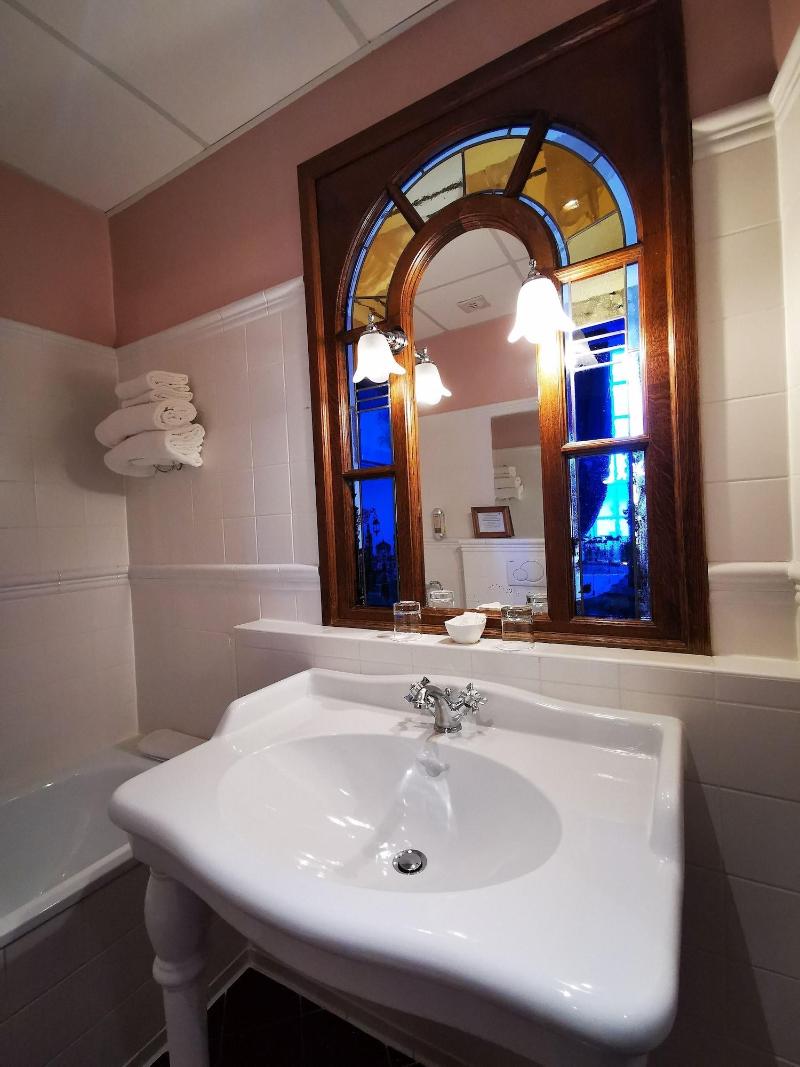 Hôtel des Prélats image