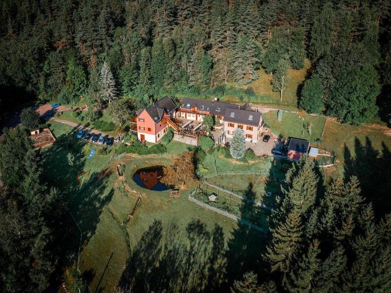 Domaine De Basil image