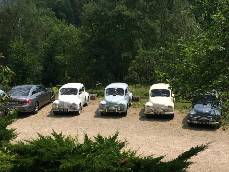 Domaine De Basil image