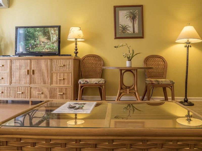 Tropical Studios At Marine Surf Waikiki image
