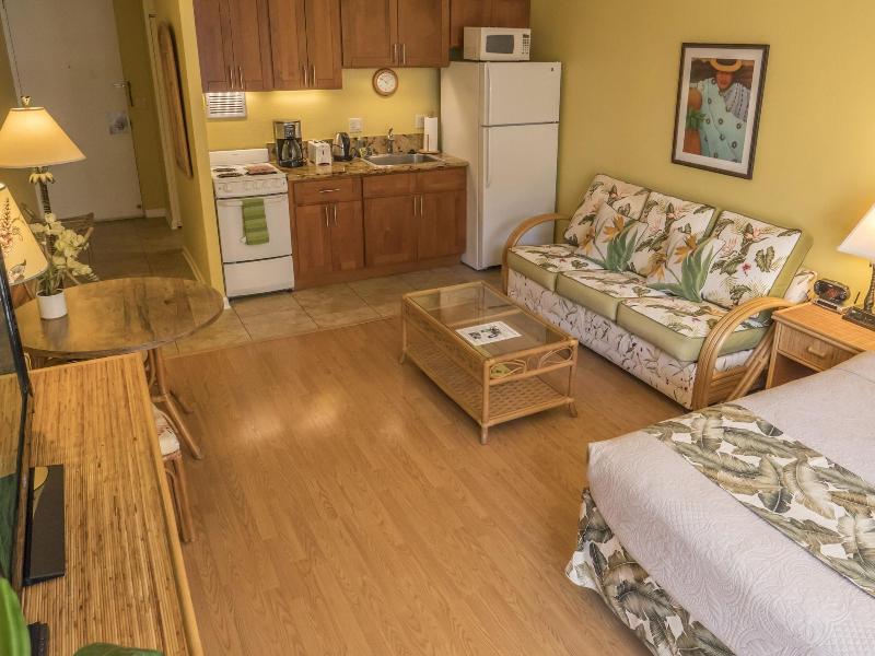 Tropical Studios At Marine Surf Waikiki image