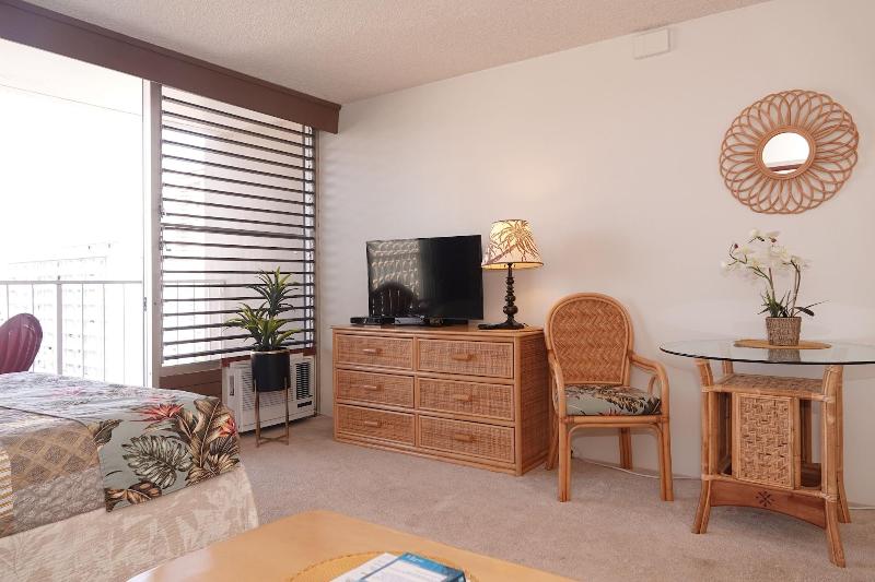Tropical Studios At Marine Surf Waikiki image