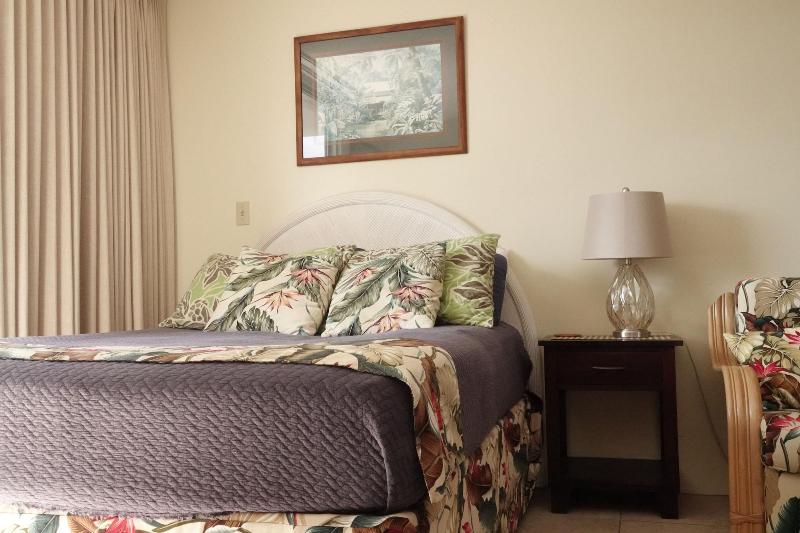 Tropical Studios At Marine Surf Waikiki image