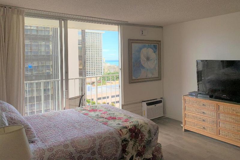 Tropical Studios At Marine Surf Waikiki image
