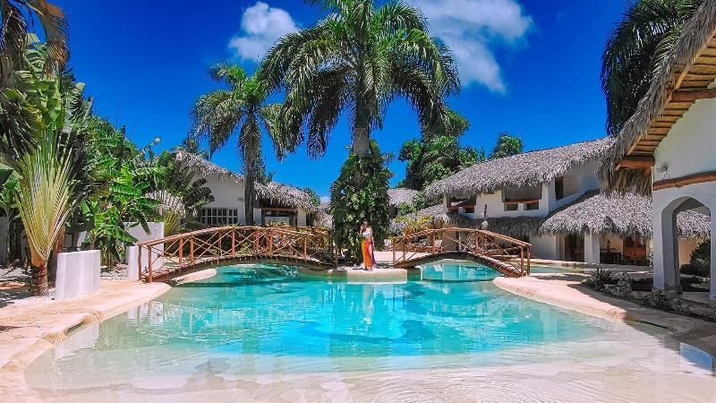 Paradiso Del Caribe — exterior view