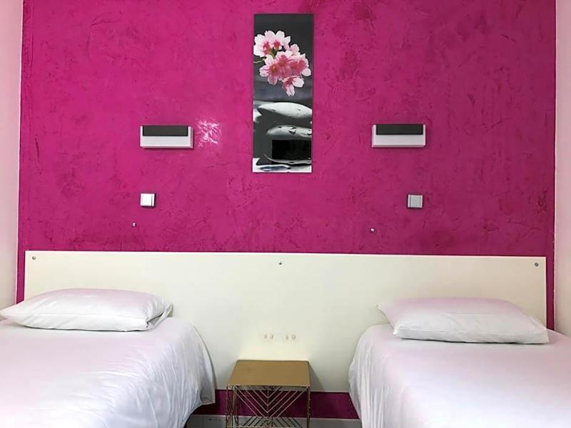 HALT HOTEL - Choisissez l'Hôtellerie Indépendant image