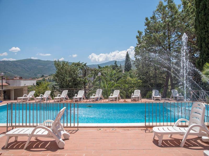 Hotel Eden image