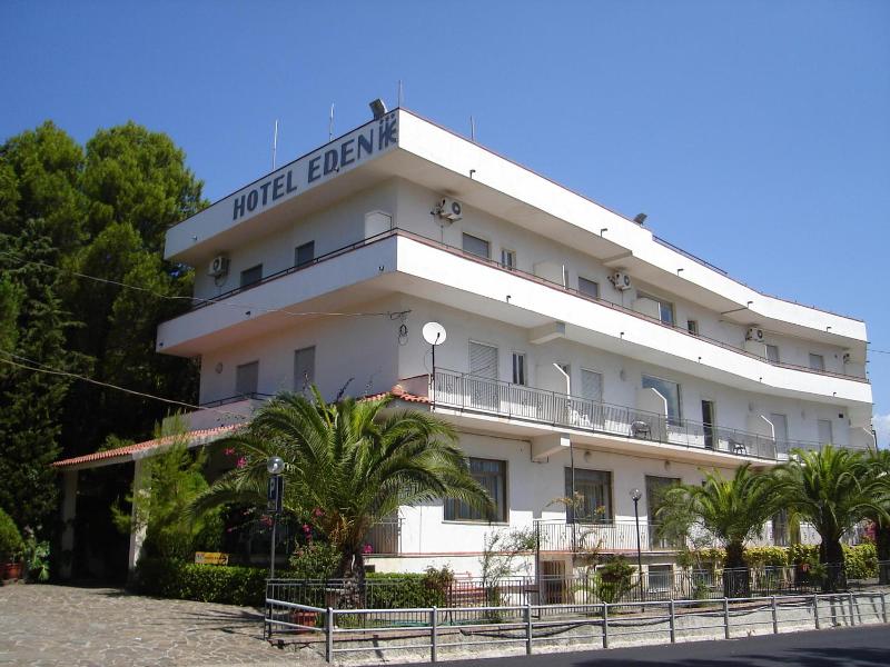 Hotel Eden image