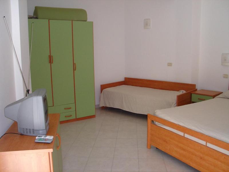 Hotel Eden image