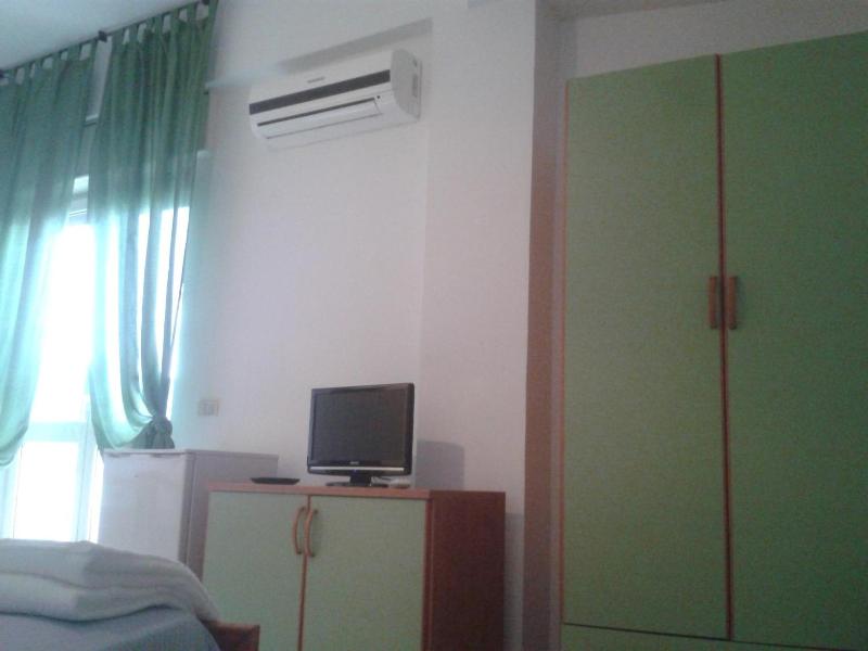 Hotel Eden image