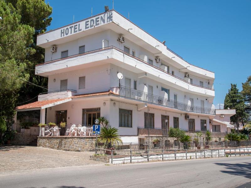 Hotel Eden image