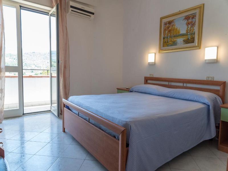 Hotel Eden image