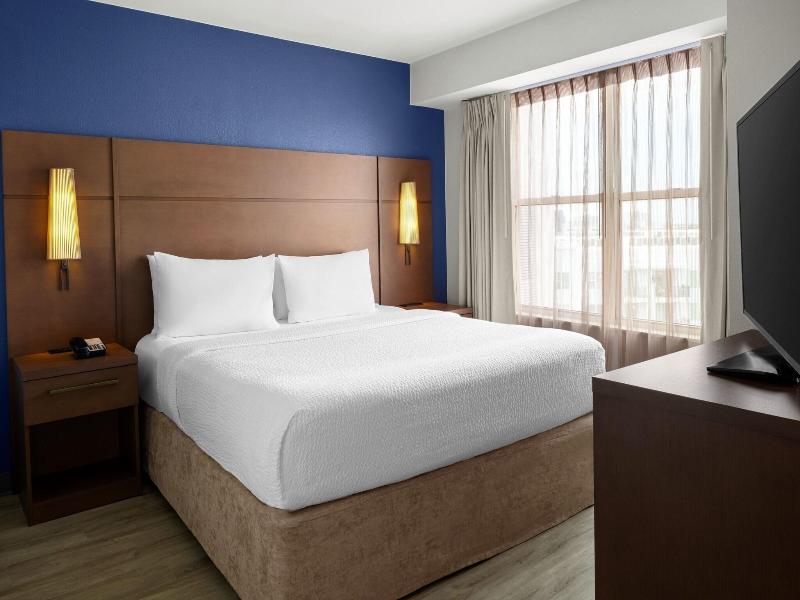Residence Inn by Marriott Tampa Westshore/Airport image