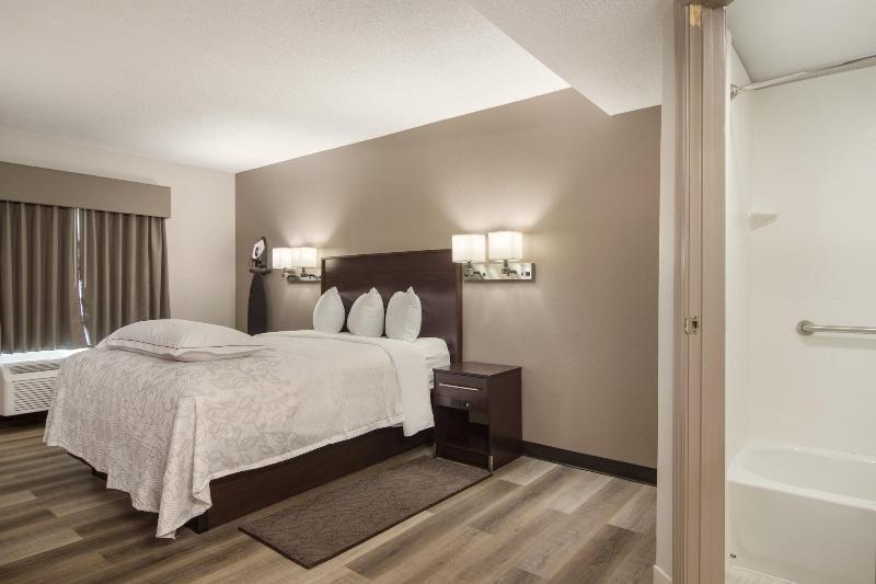 Downtown Erie Hotel image