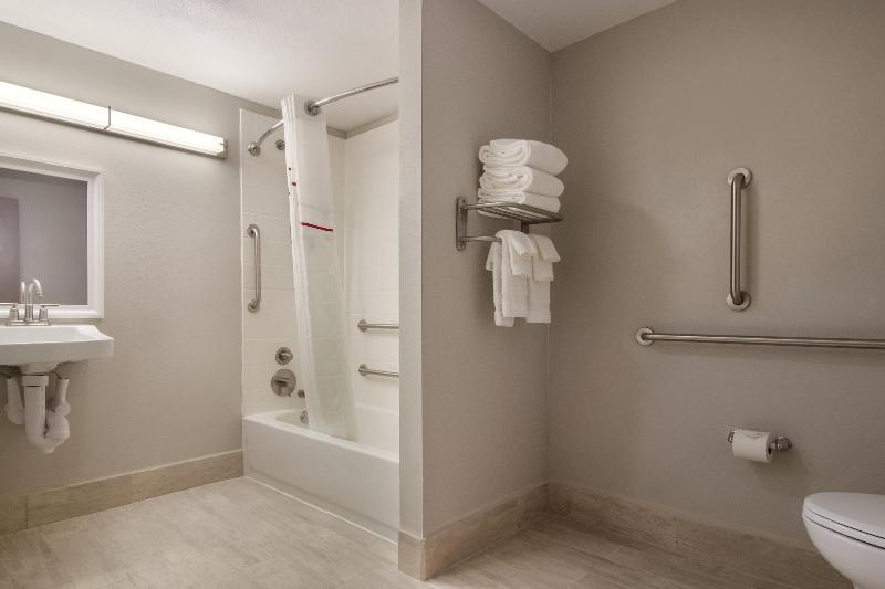 Downtown Erie Hotel image