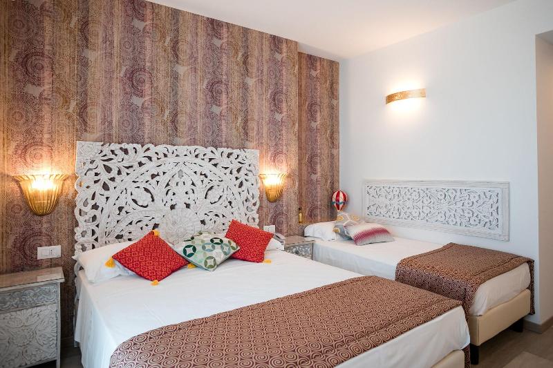 Hotel Albatros image
