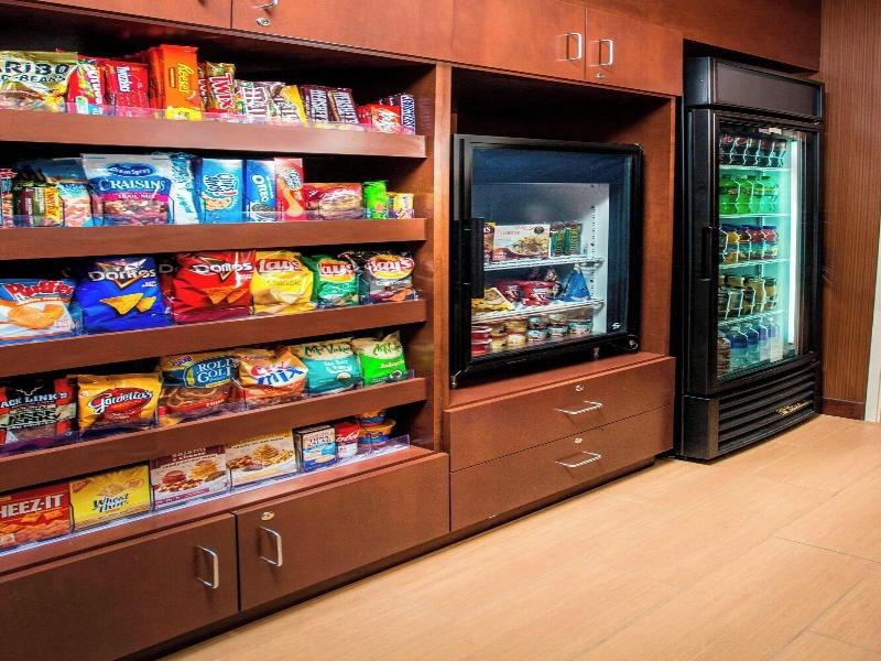 Fairfield Inn & Suites Peru