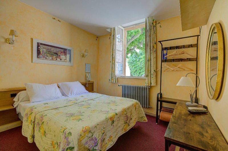 Hotel Saint Jean image