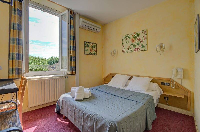 Hotel Saint Jean image