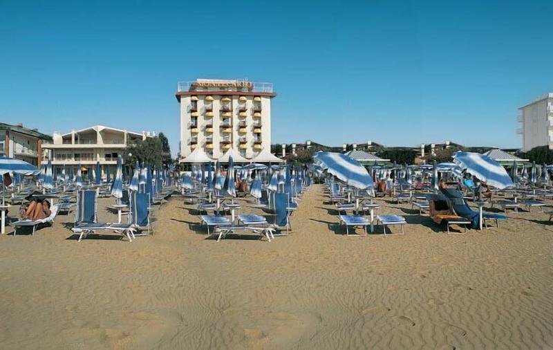 Hotel Montecarlo image