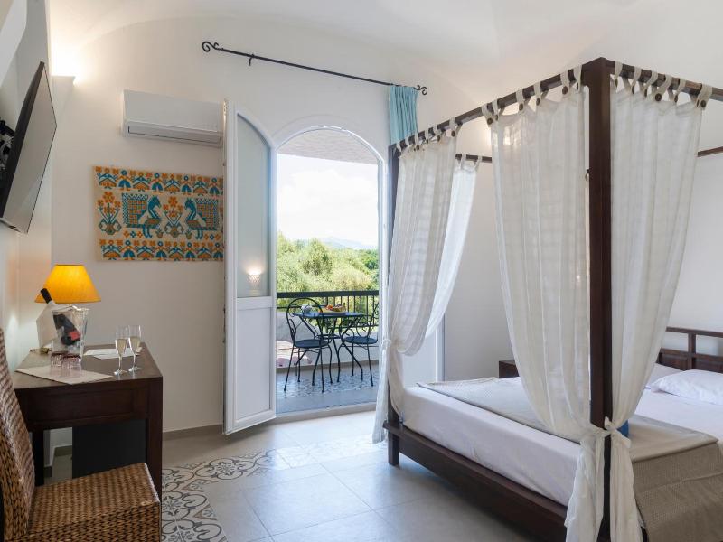 Hotel Cedrino image