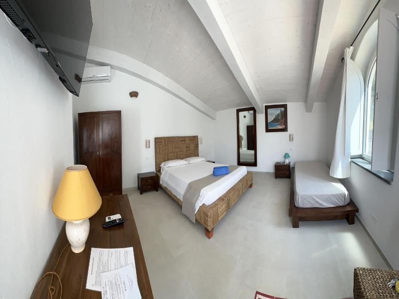 Hotel Cedrino image