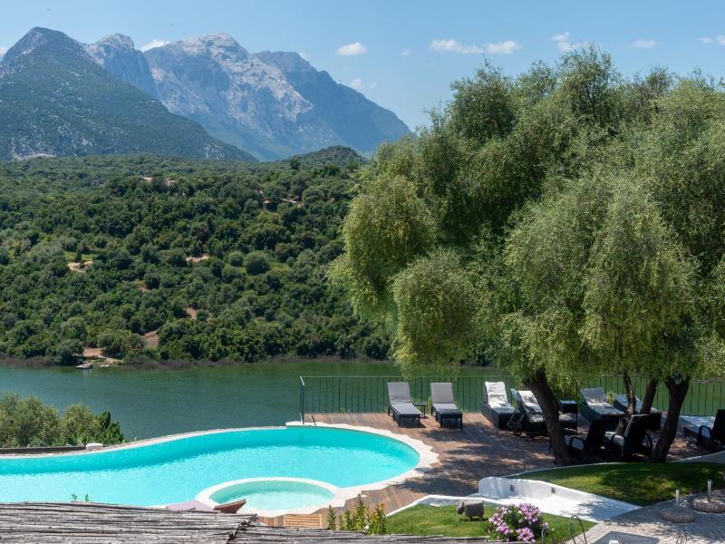 Hotel Cedrino image