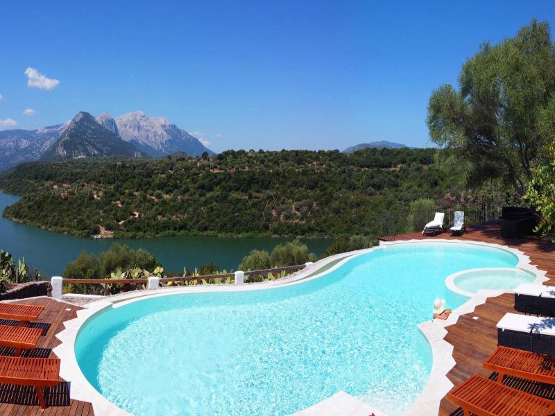 Hotel Cedrino image