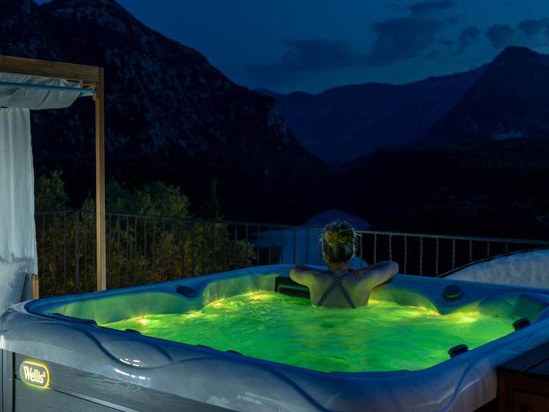 Hotel Cedrino image